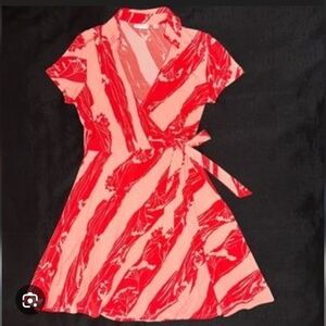NEW YORK & COMPANY Abstract Print Stretch Wrap Midi Dress In Red/ pale Pink, Nwt
